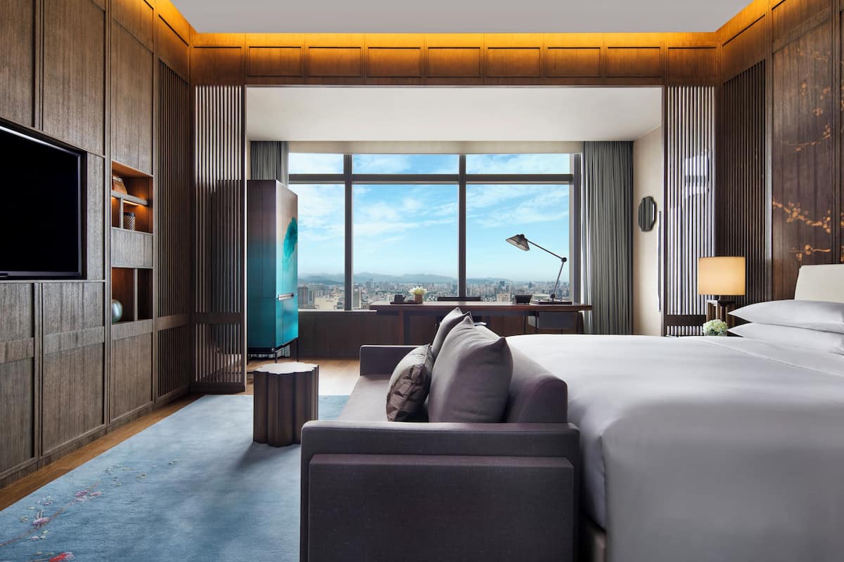 1 slaapkamer, luxe beddengoed, een minibar, een kluis op de kamer