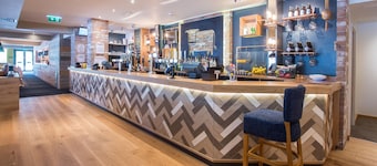 Premier Inn Farnborough Town Centre