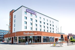 Exterior - Premier Inn Farnborough Town Centre (Farnborough)