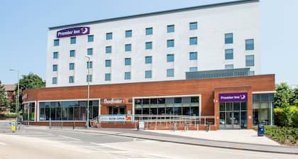 Premier Inn Farnborough Town Centre