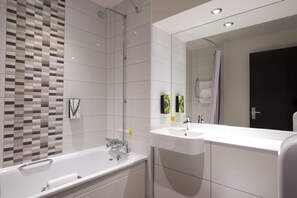 Bathroom - Premier Inn London Orpington (Orpington)