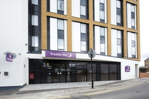 Exterior - Premier Inn London Tottenham Hale (London)