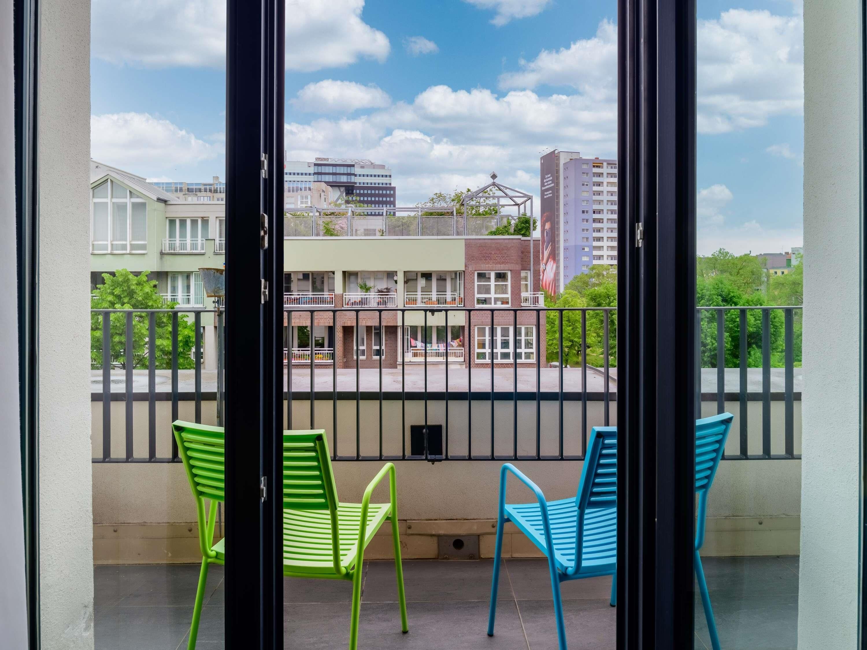 Habitación superior, 1 cama Queen size, balcón | Vista del balcón