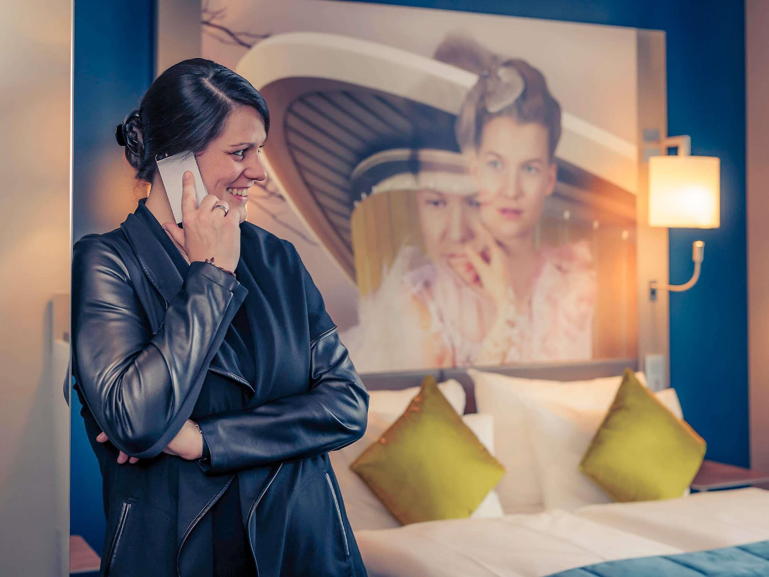 Ropa de cama hipoalergénica y minibar 