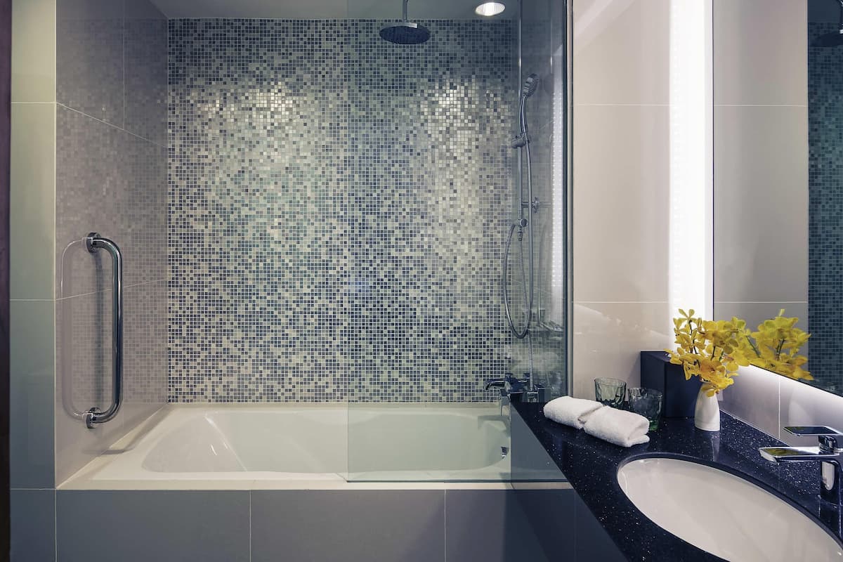 room, 2 bedrooms, balcony | 1 bedroom, hypo-allergenic bedding, minibar, in-room safe