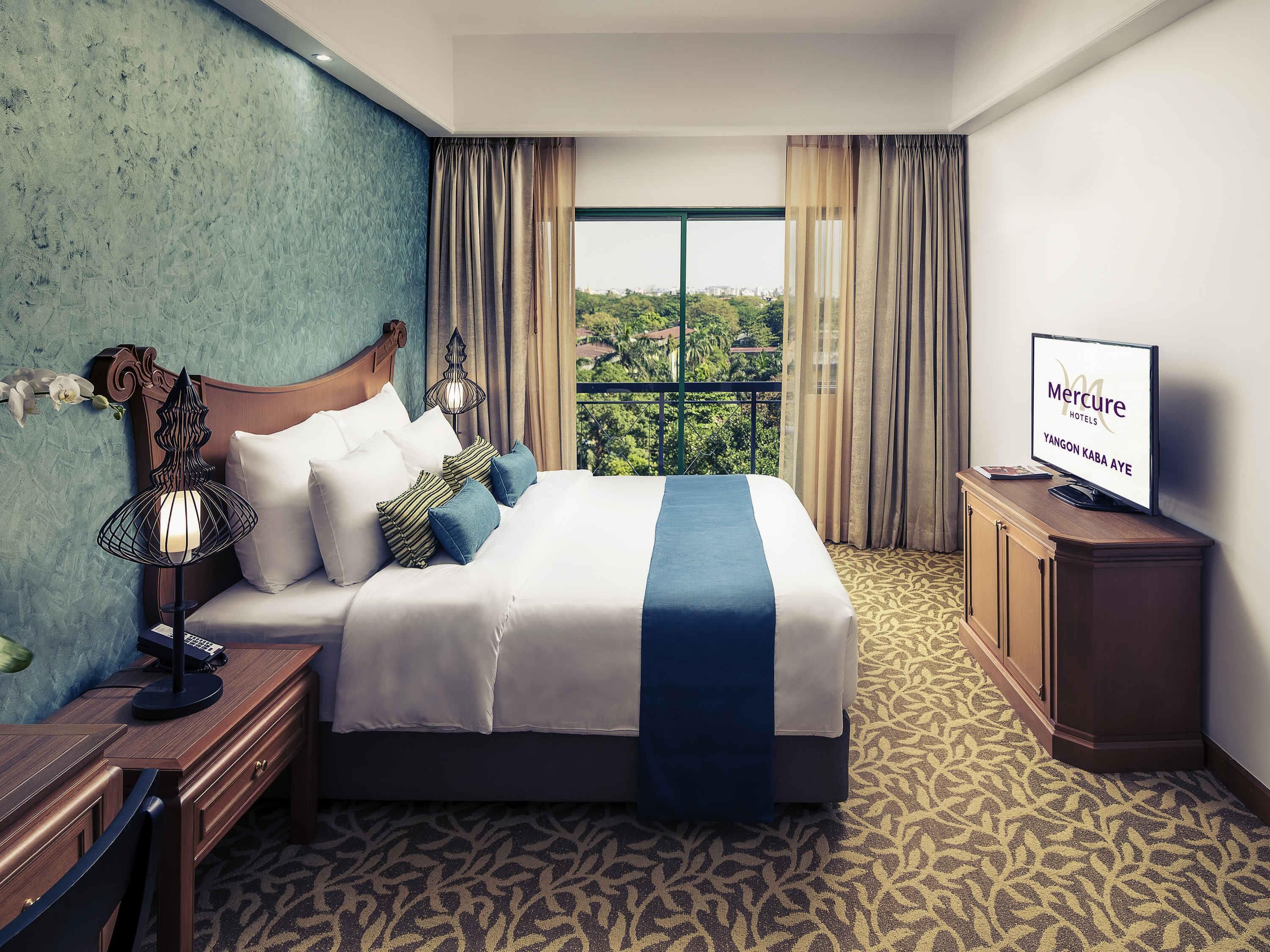 Room, 2 Bedrooms, Balcony | Hypo-allergenic bedding available, minibar, in-room safe, desk