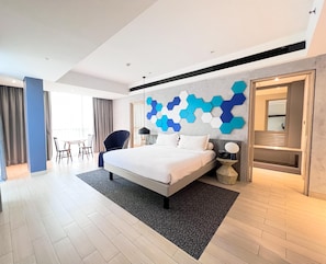 Junior Suite, 1 Queen Bed | In-room safe, desk, rollaway beds, free WiFi