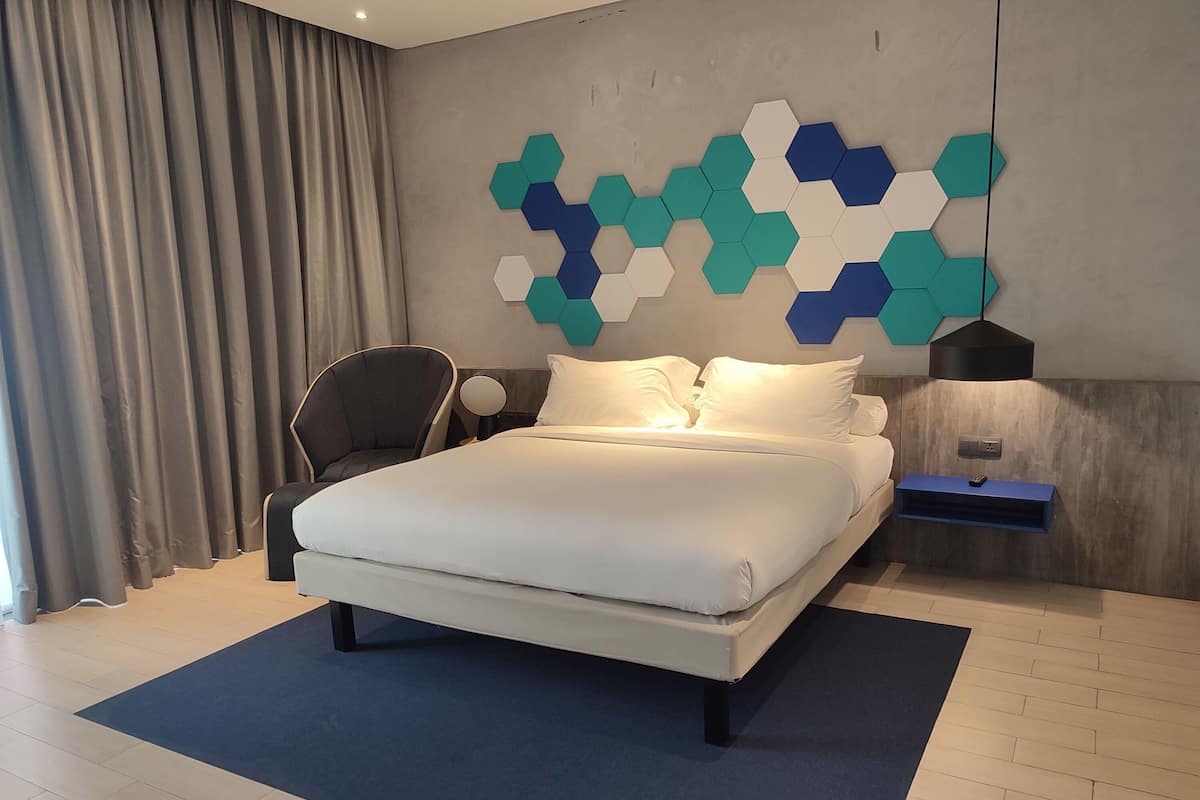 In-room safe, desk, rollaway beds, free WiFi