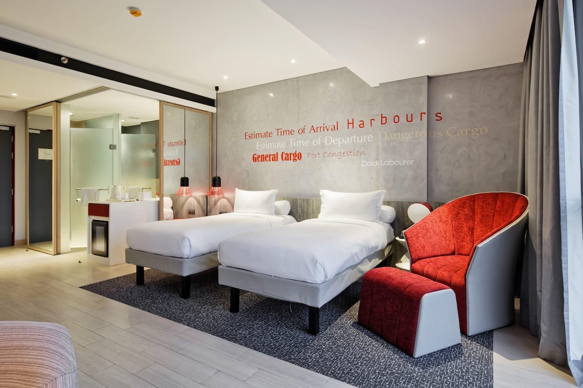 Superior Room, 2 Twin Beds | In-room safe, desk, rollaway beds, free WiFi