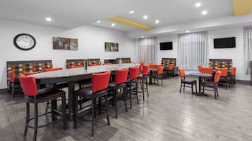 Desayuno para llevar incluido todos los días