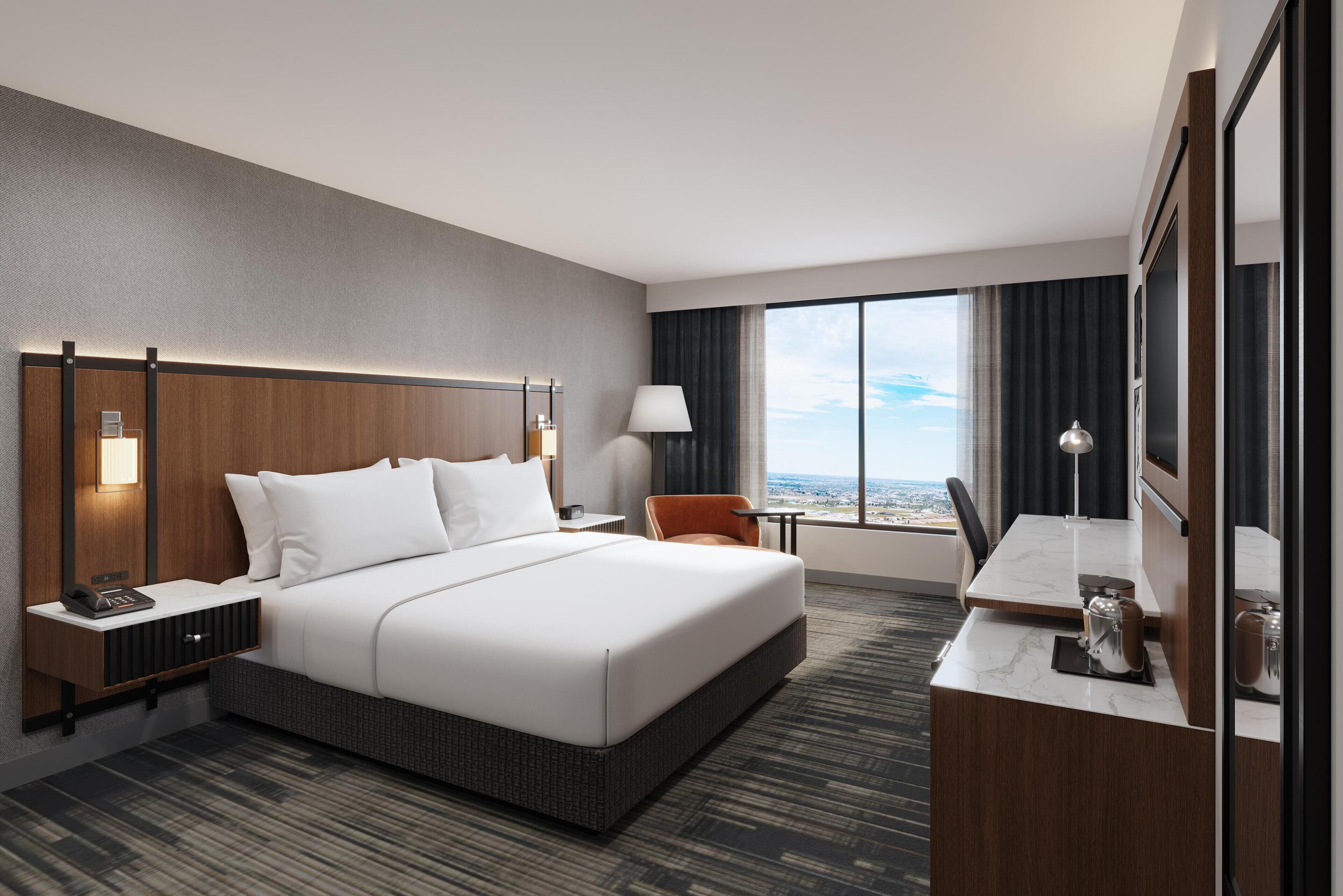 Skrivebord, blendingsgardiner, strykejern/-brett og wi-fi (inkludert)