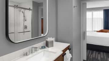 Combined shower/bathtub, hair dryer