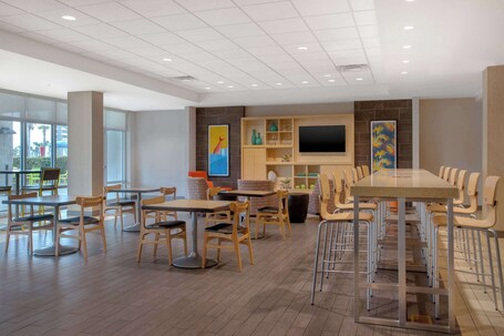 Home2 Suites By Hilton Destin - Image 55