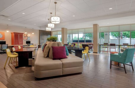Home2 Suites By Hilton Destin - Image 8