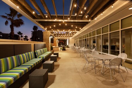 Home2 Suites By Hilton Destin - Image 33