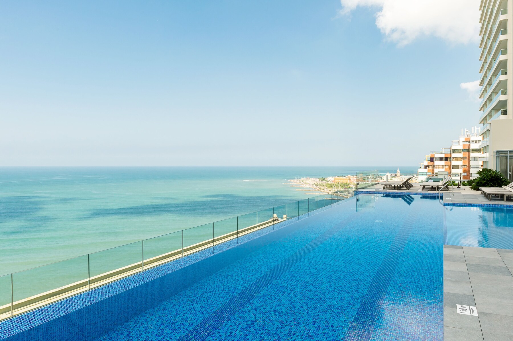 4 outdoor pools, open 8:00 AM to 8:00 PM, sun loungers