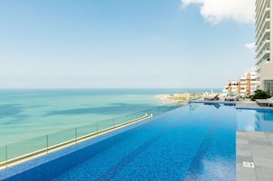3 outdoor pools, open 8:00 AM to 8:00 PM, sun loungers