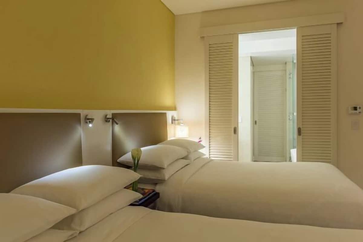 1 bedroom, Egyptian cotton sheets, hypo-allergenic bedding, down duvets