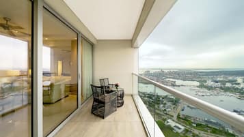 Bay View Residences with 1 bedroom | View from room
