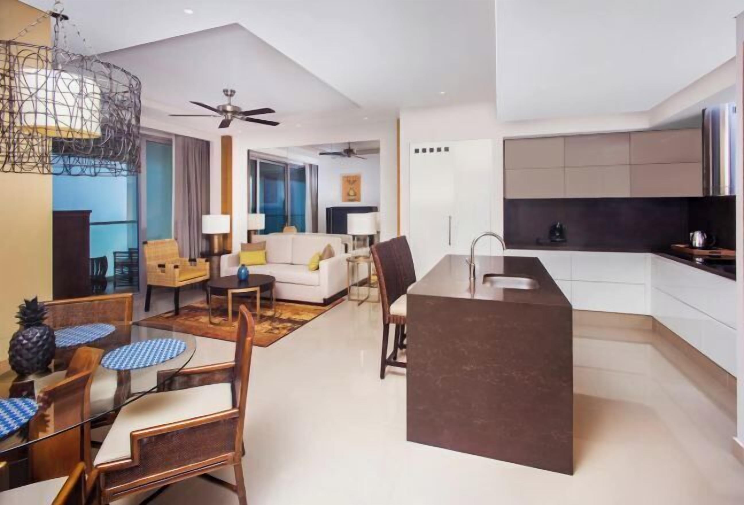 Living area | LCD TV, iPod dock, heated floors