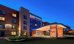 Exterior - Fairfield Inn and Suites by Marriott Syracuse Carrier Circle (East Syracuse)