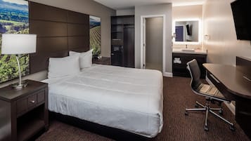 Desk, blackout curtains, iron/ironing board, free WiFi