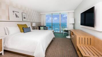 Grand Room, 1 King Bed (Gulf Front) | Hypo-allergenic bedding, pillowtop beds, in-room safe, desk