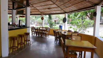 Bar (en la propiedad)