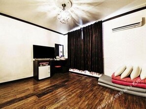 Free WiFi, bed sheets - Saipan Motel with Sea View (Incheon)