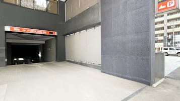 Self-parking (surcharge) 1500 per night
