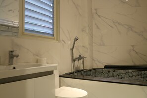 Bathroom - Wulai Karuizawa Hot Spring Resort (New Taipei City)