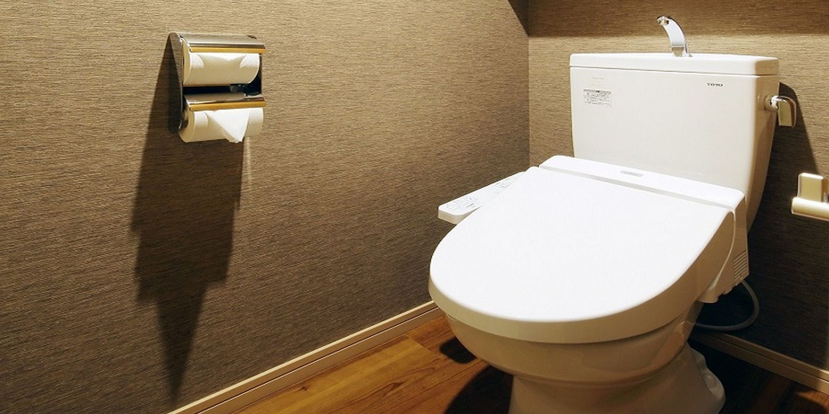 in-room safe, free wifi, bed sheets