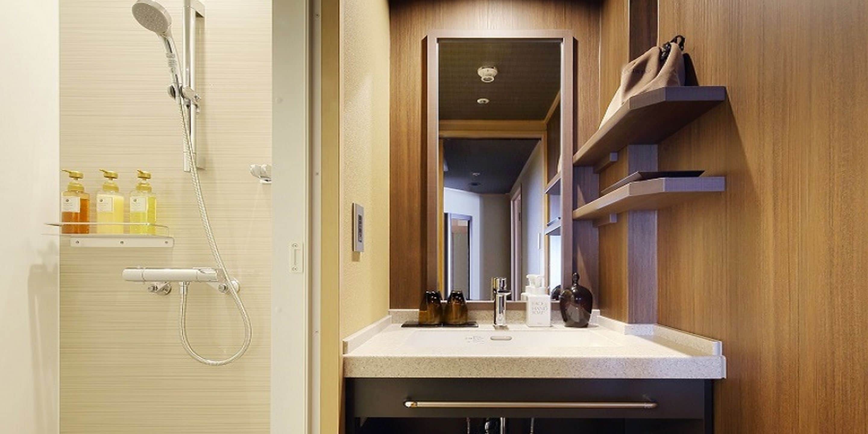 in-room safe, free wifi, bed sheets