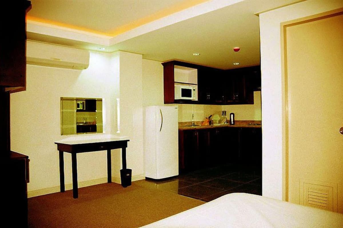 best suite | private kitchenette