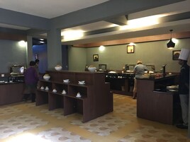 Daily buffet breakfast for a fee