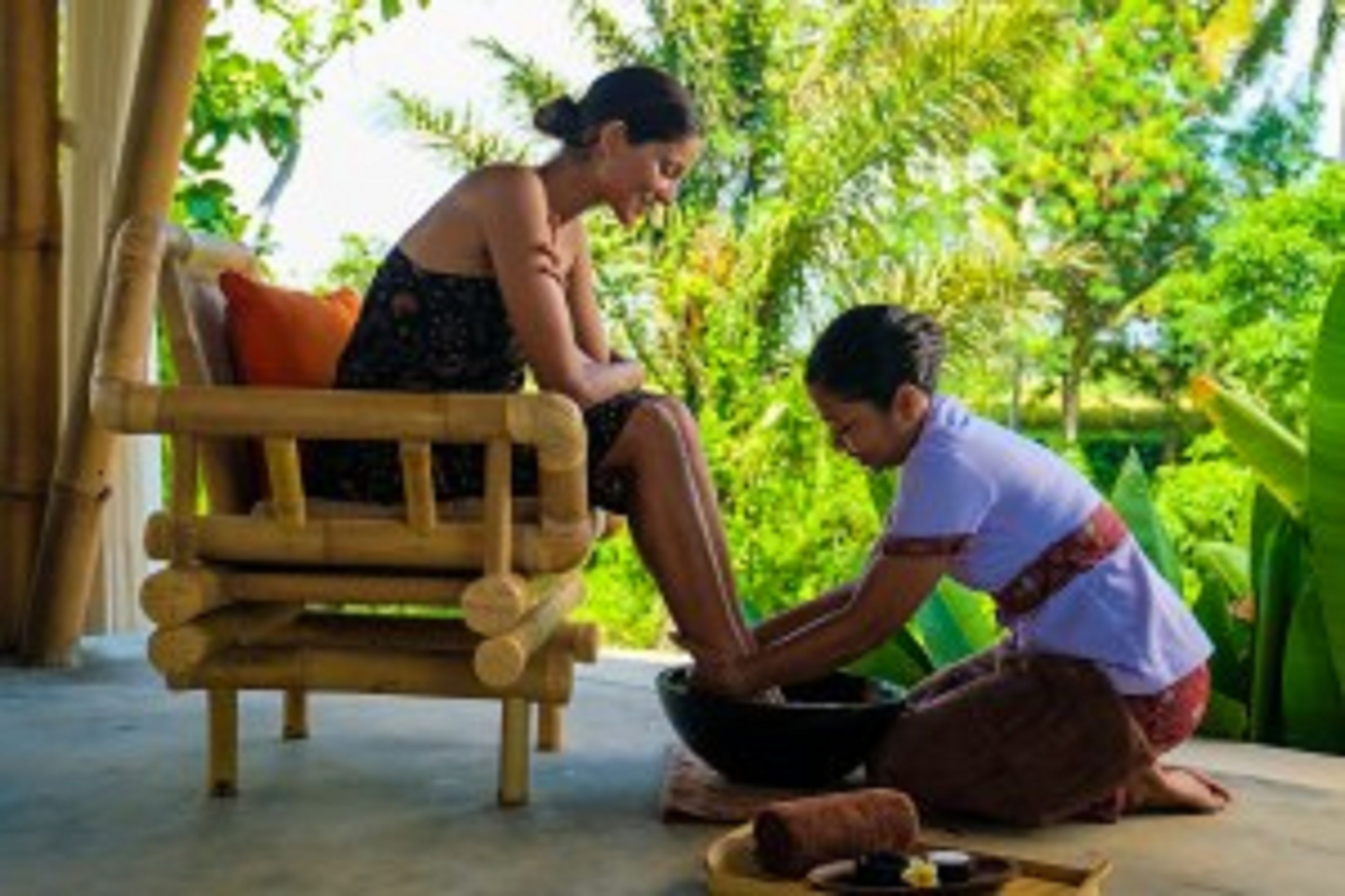 couples treatment room(s), sauna, hot tub, hot springs/mineral springs