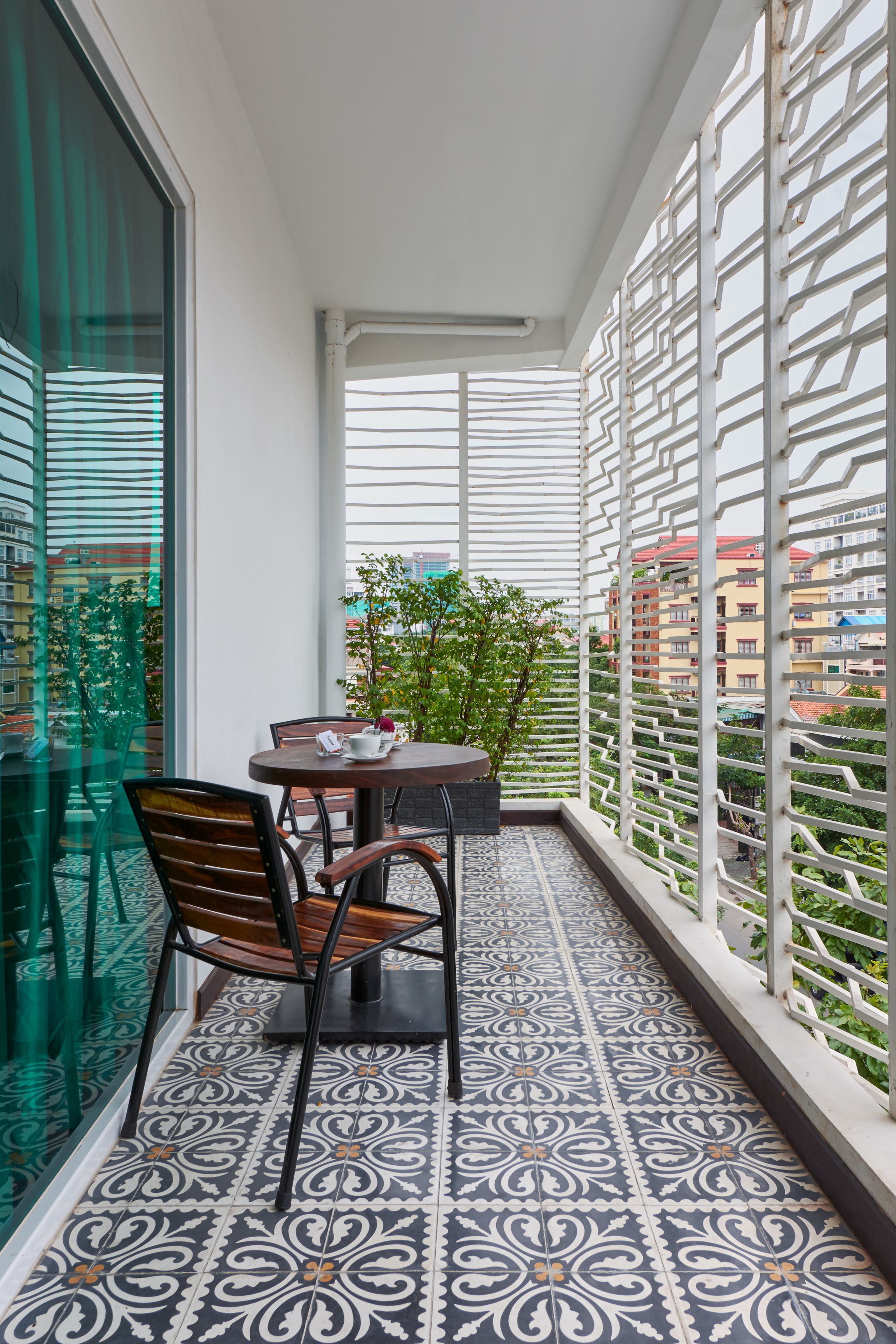 premium double room, 1 double bed, city view, corner | balcony