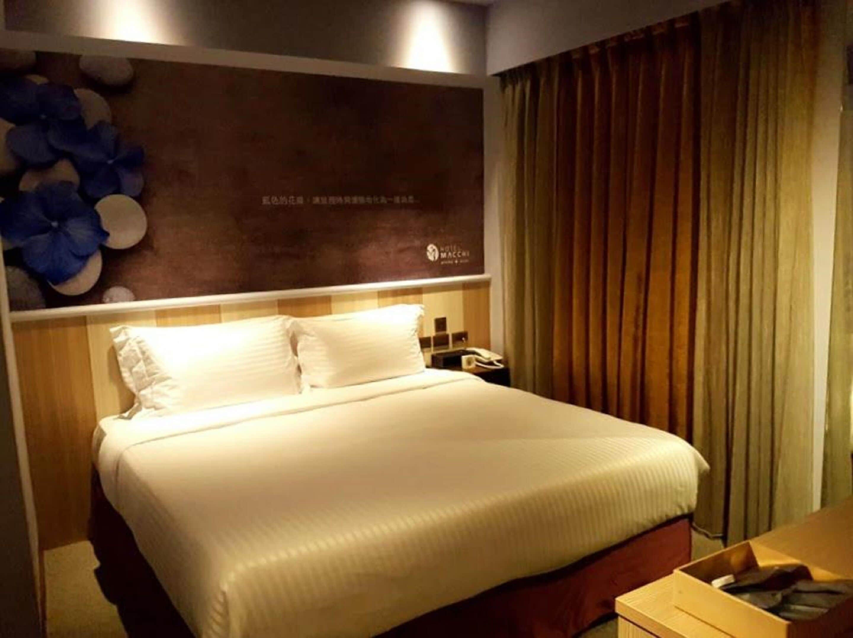 standard double room, 1 bedroom, non smoking | 1 bedroom, premium bedding, down duvets, pillow-top beds