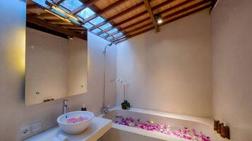 Family Villa | Bathroom