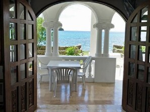 Executive Family Suite | Terrace/patio - Blue Crystal Beach Resort (Puerto Galera)