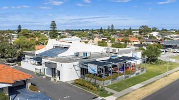 Fachada de la propiedad