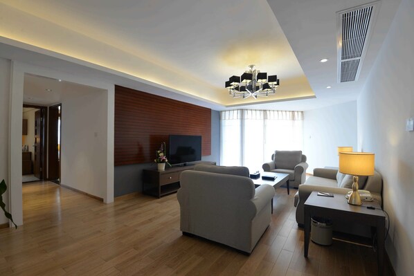 In-room safe, blackout curtains, rollaway beds, free WiFi