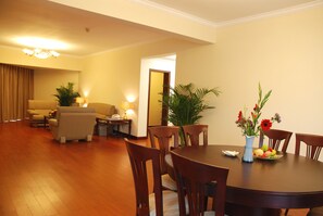 In-room safe, blackout curtains, rollaway beds, free WiFi