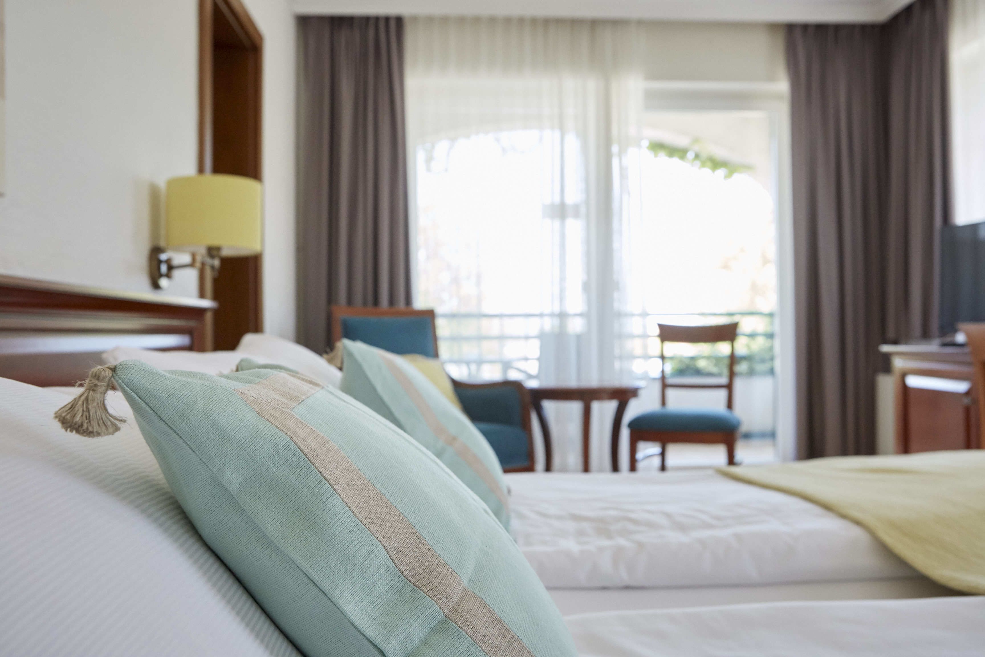 double room, balcony, lake view (seewirt sds) | room amenity