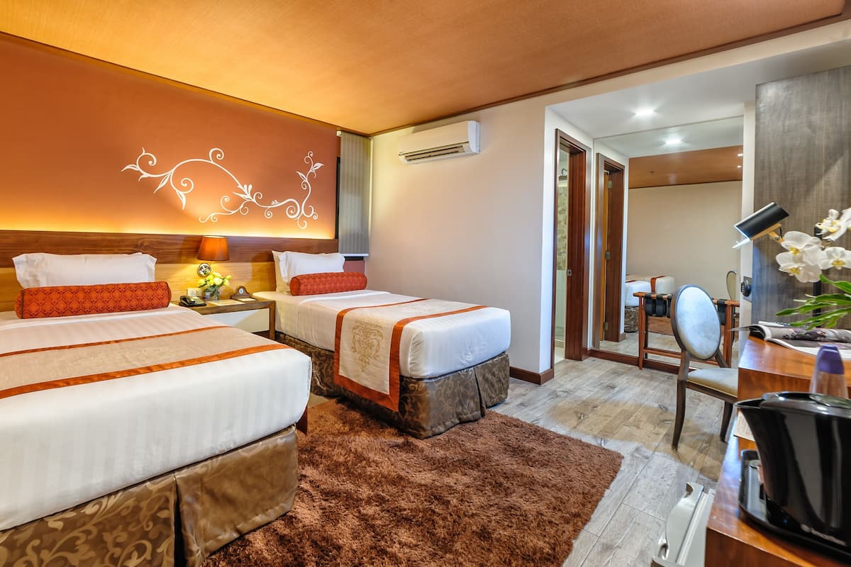 In-room safe, desk, iron/ironing board, free WiFi