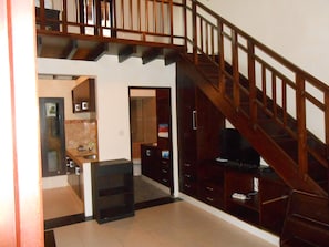 Studio with Balcony, Garden View | Living area