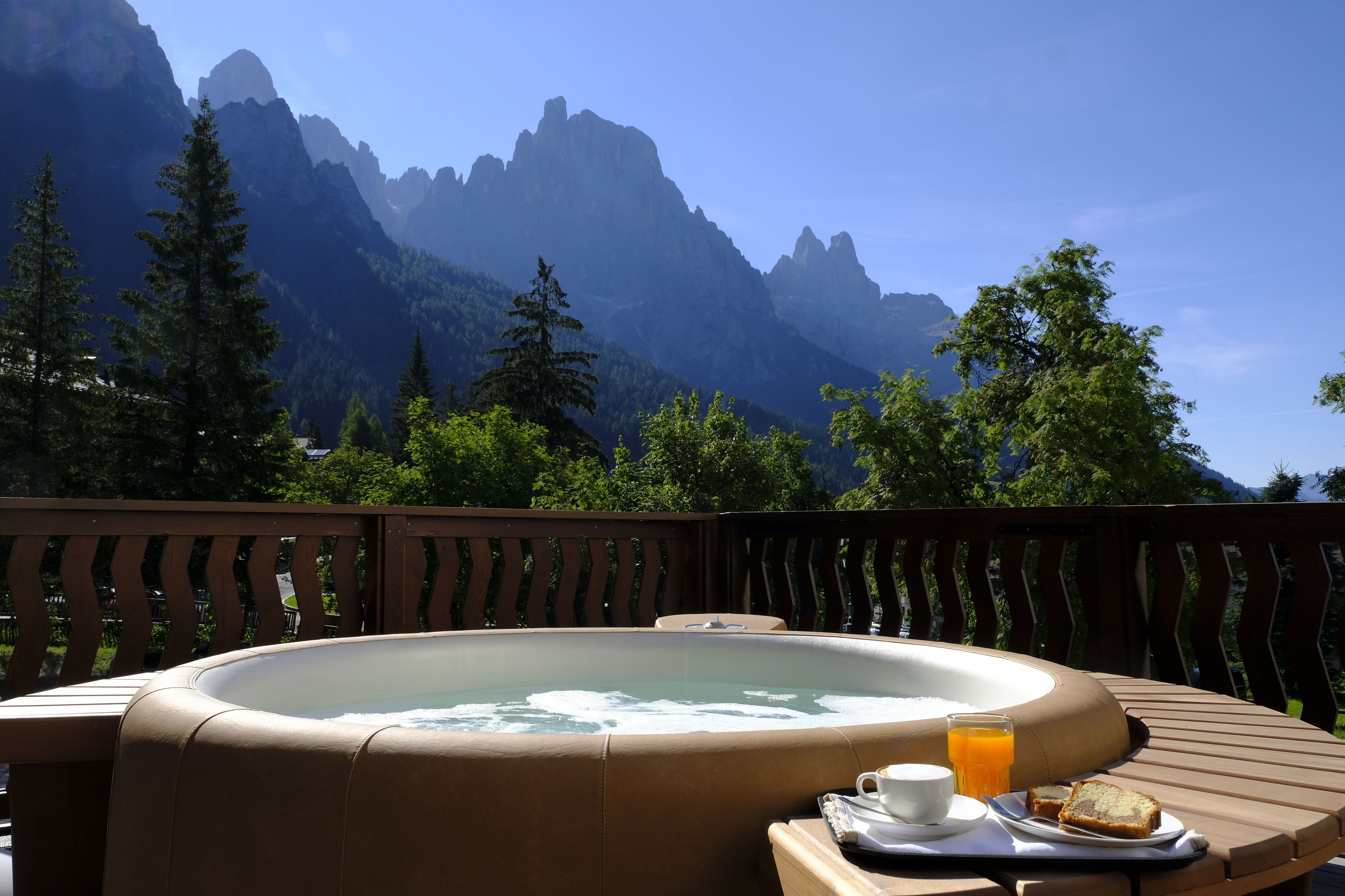 Bañera de hidromasaje exterior