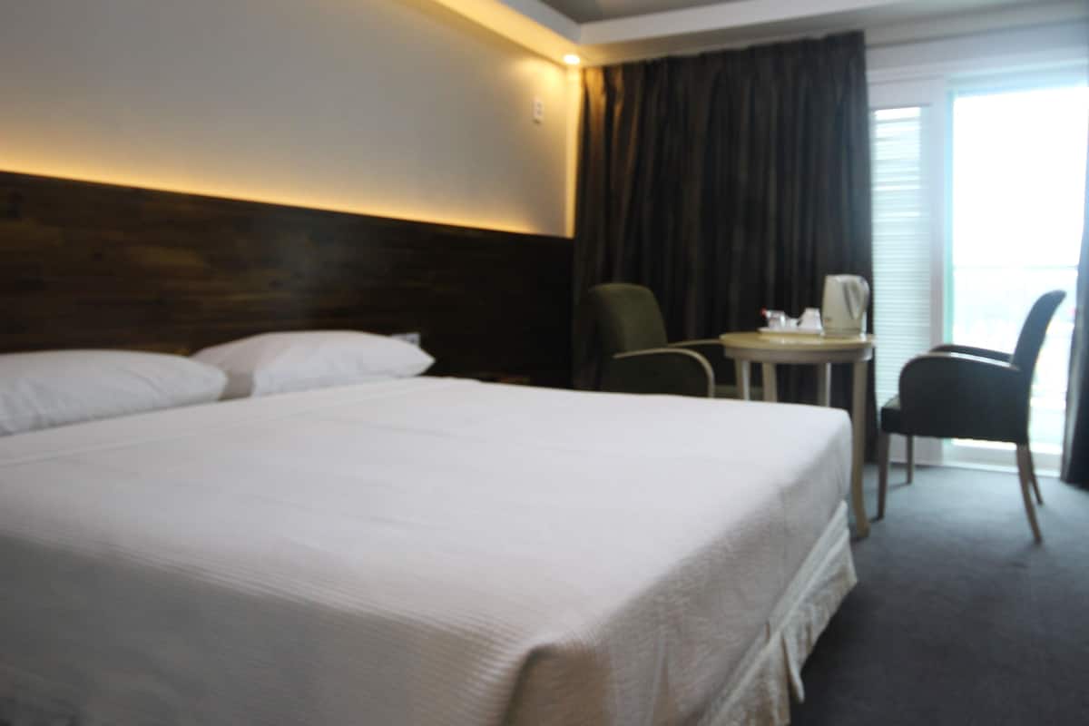 1 chambre, rideaux occultants, chambres insonorisées, Wi-Fi gratuit