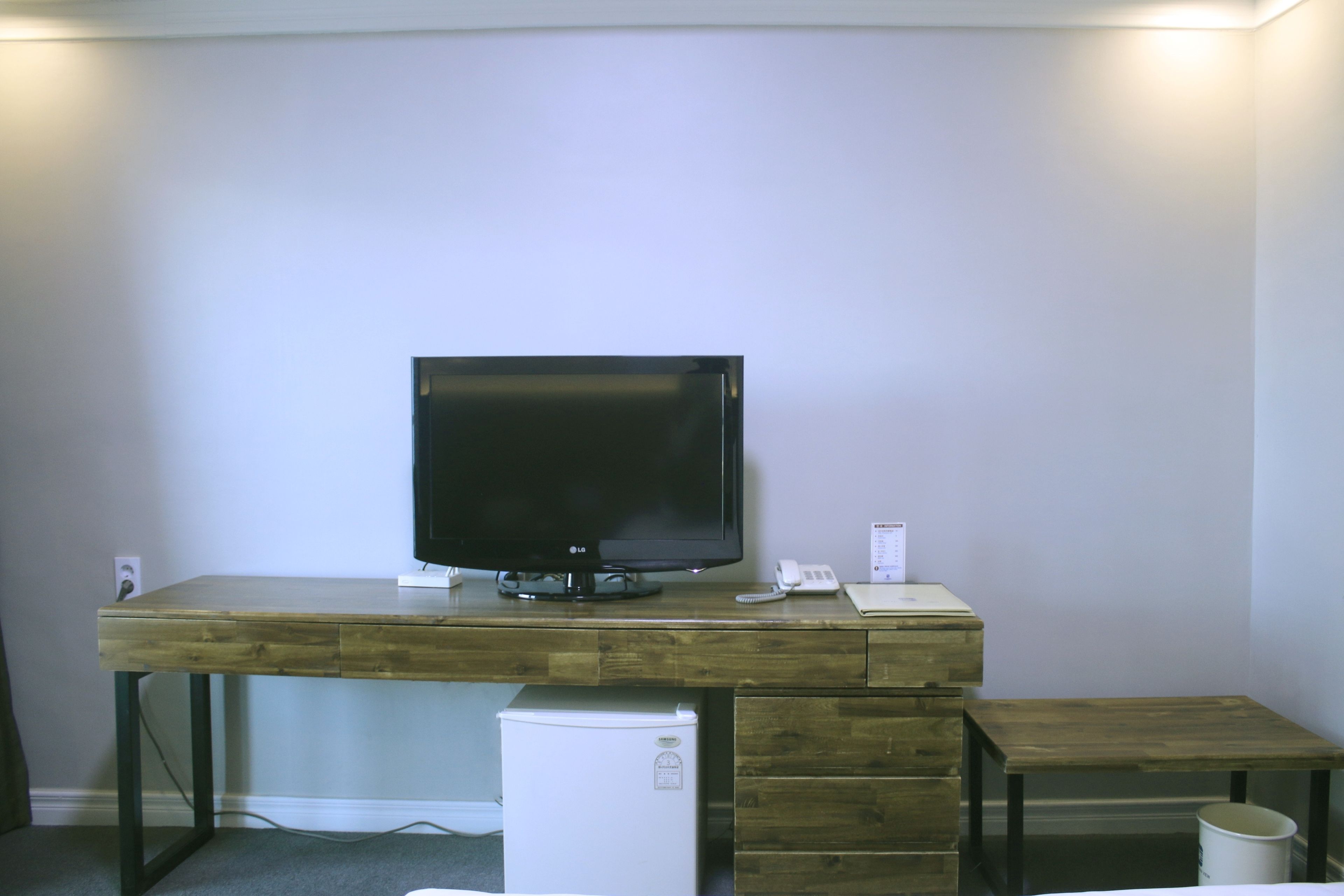 blackout curtains, soundproofing, free wifi, bed sheets