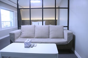 TV, Netflix, dịch vụ stream